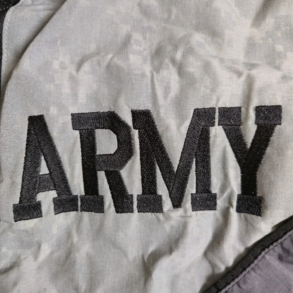 U.S. Army IPFU Jacket Medium Long Reflective Digital Camo PT Windbreaker 26x27